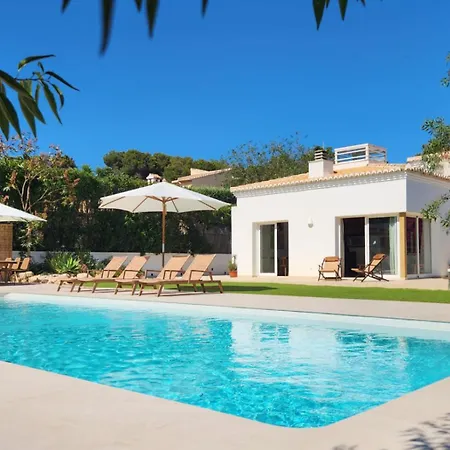 Casa Monzonea