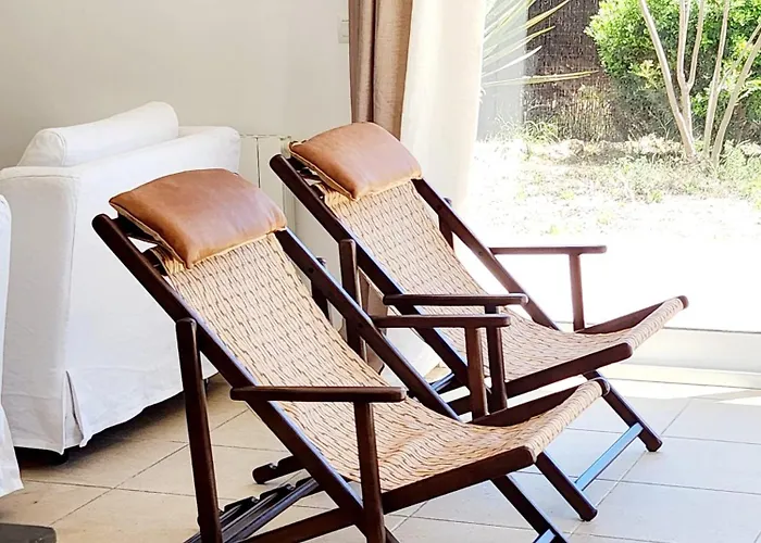 Casa Monzonea Vila *