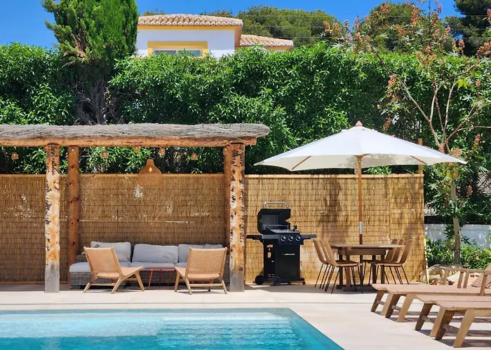 Casa Monzonea Вилла