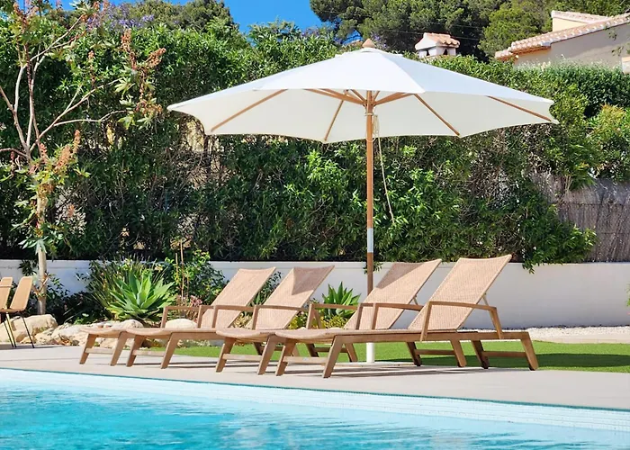 Casa Monzonea Вилла *